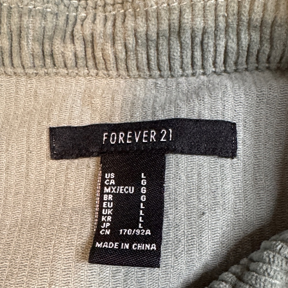 Forever 21 Cropped Corduroy Jacket in Sage - Picture 2 of 6